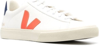 White VEJA LOGO-PATCH LOW-TOP SNEAKERS